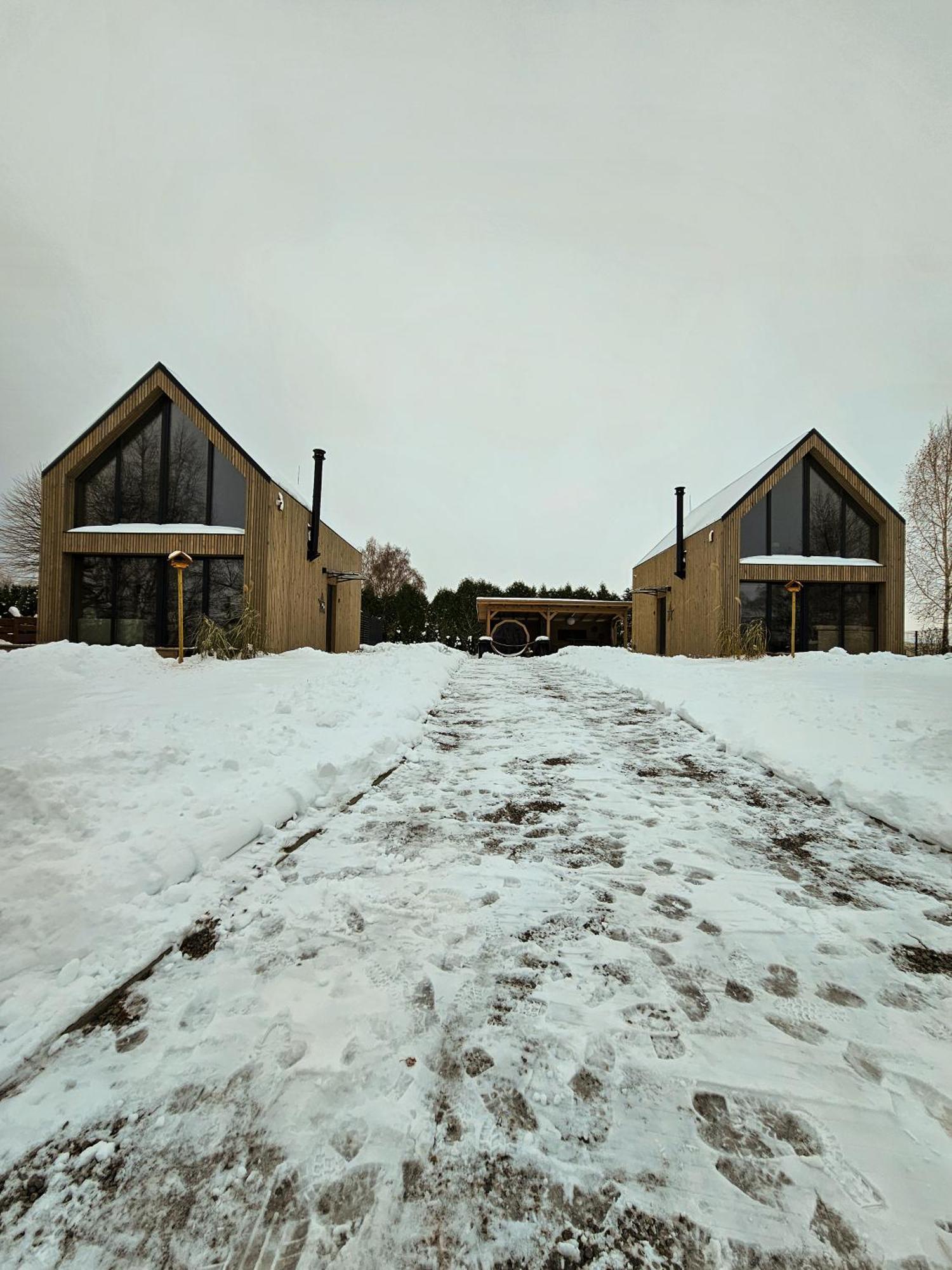 Hytte Na Wyspie -,,Roztoczanskie Morze" Kulikow Exterior foto